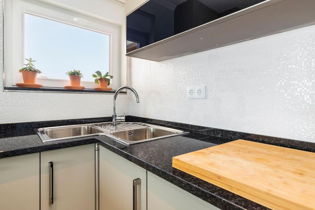 New Beach Flat With Top View - 3 Min To Sea In Luz Praia Da Luz Exterior foto